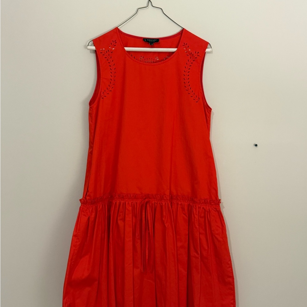 Chic Red Sleeveless Midi Dress
